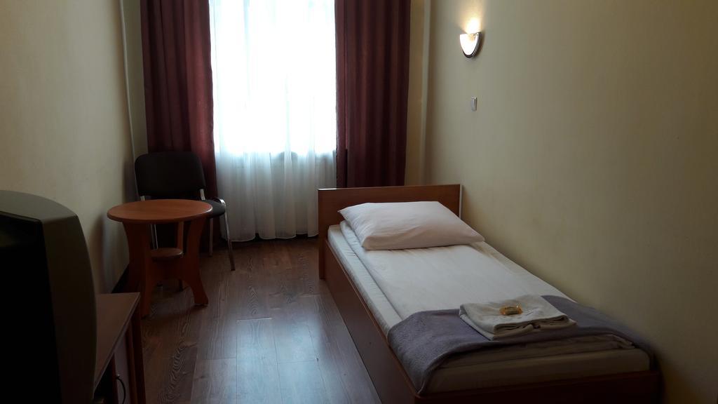 Dom Turysty Motel Kostrzyn nad Odra Kültér fotó